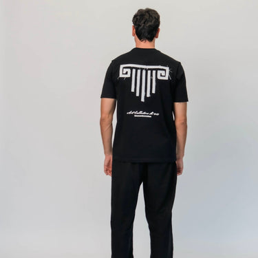 Camiseta ArtDist Signature Negra Regular Fit
