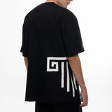 Camiseta ArtDist Apex Negra Semioversized Fit